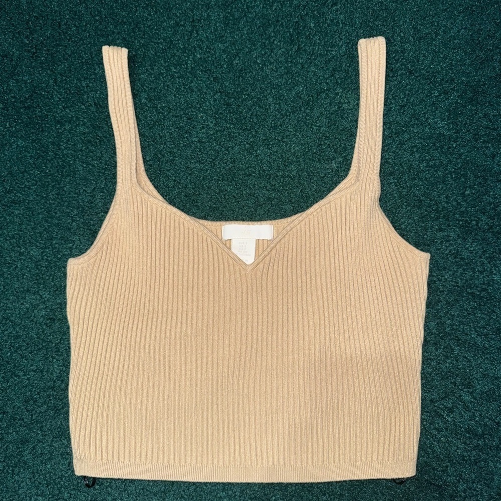 Beige H&M Ribbed Cropped Tank!